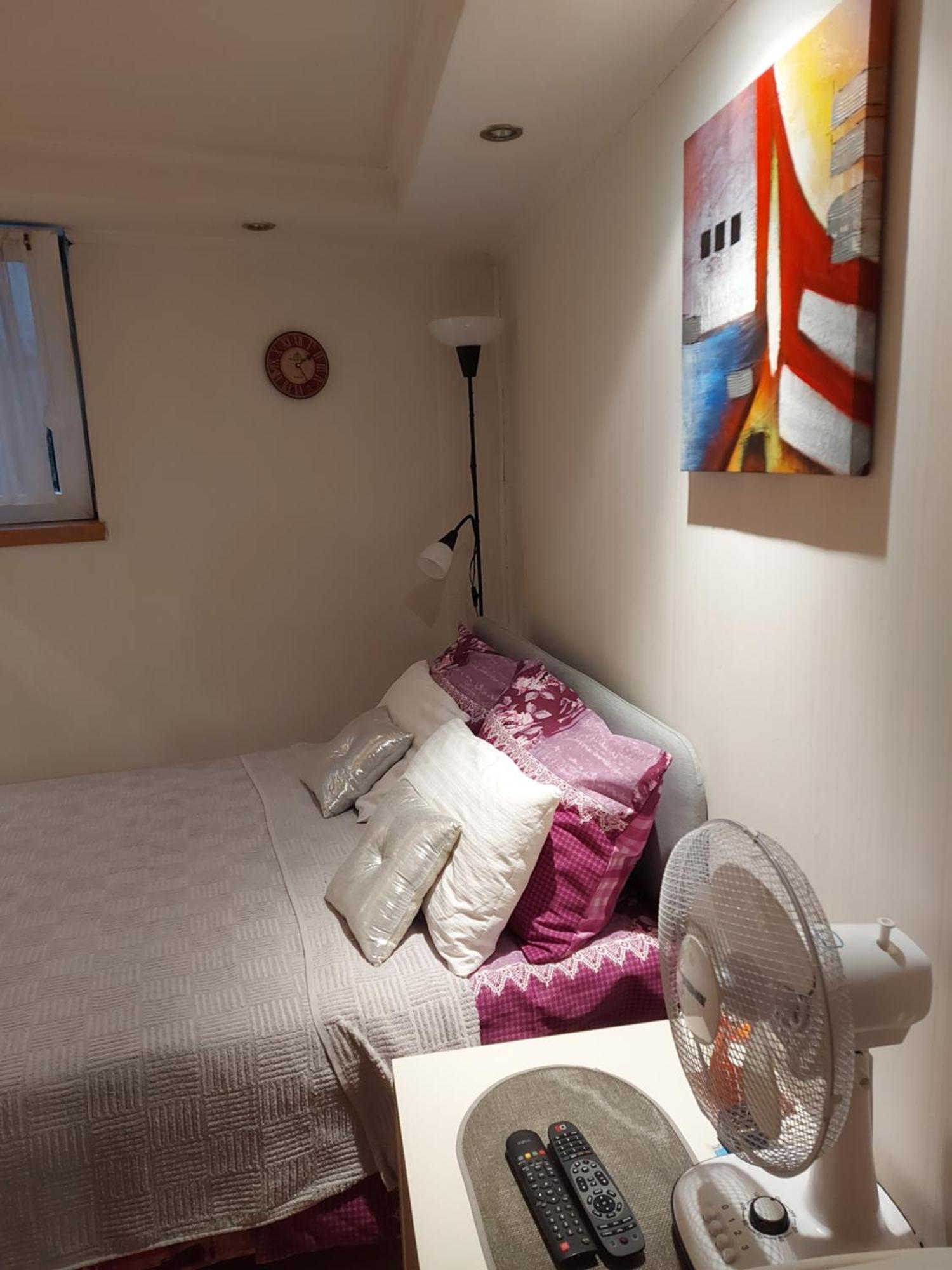 Glorry M Appartement Belgrado Buitenkant foto